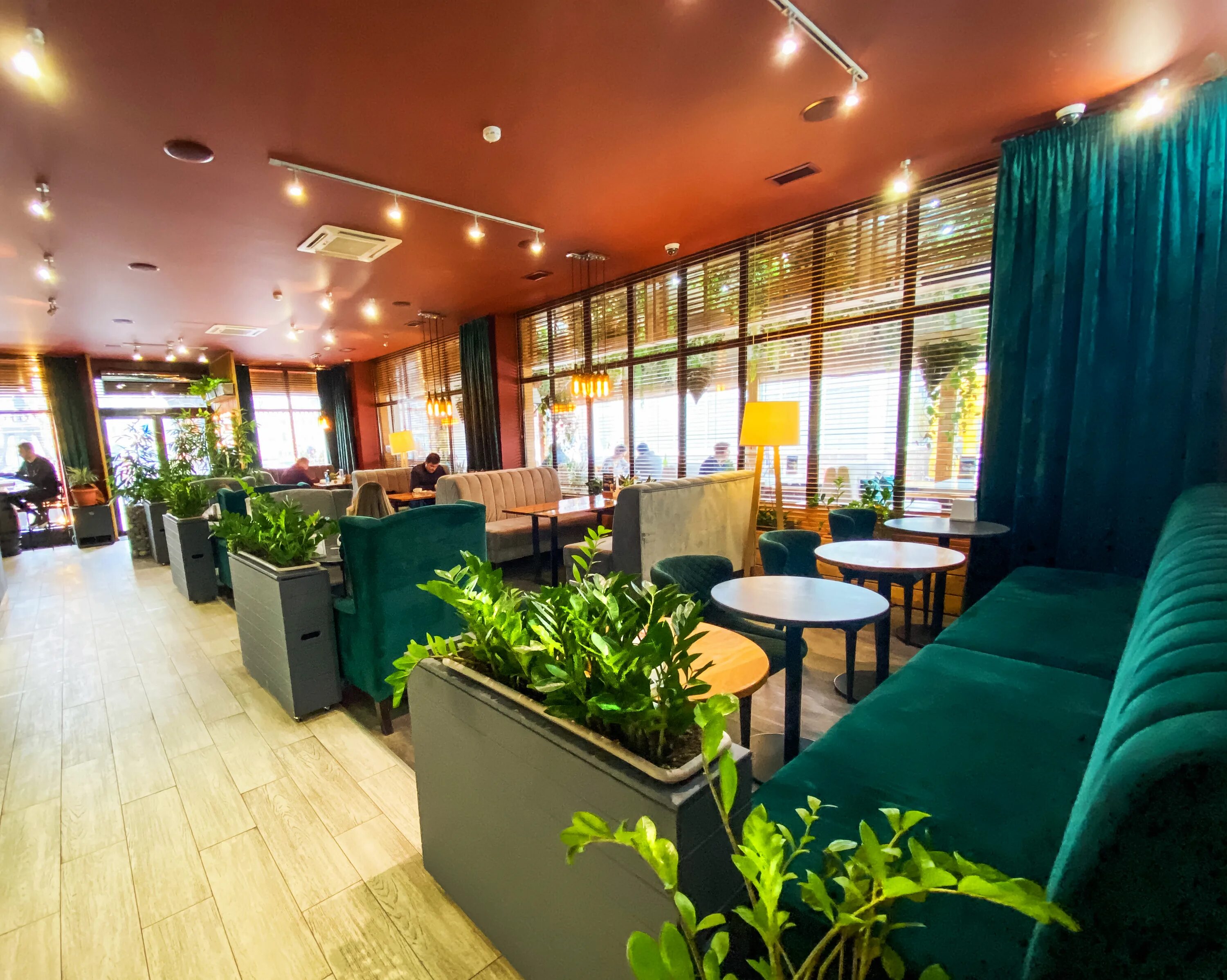 Кафе краснодар фото с улицы Permanently closed: Донат, cafe, Krasnodar, Krasnaya Street, 176лит1/3 - Yandex 