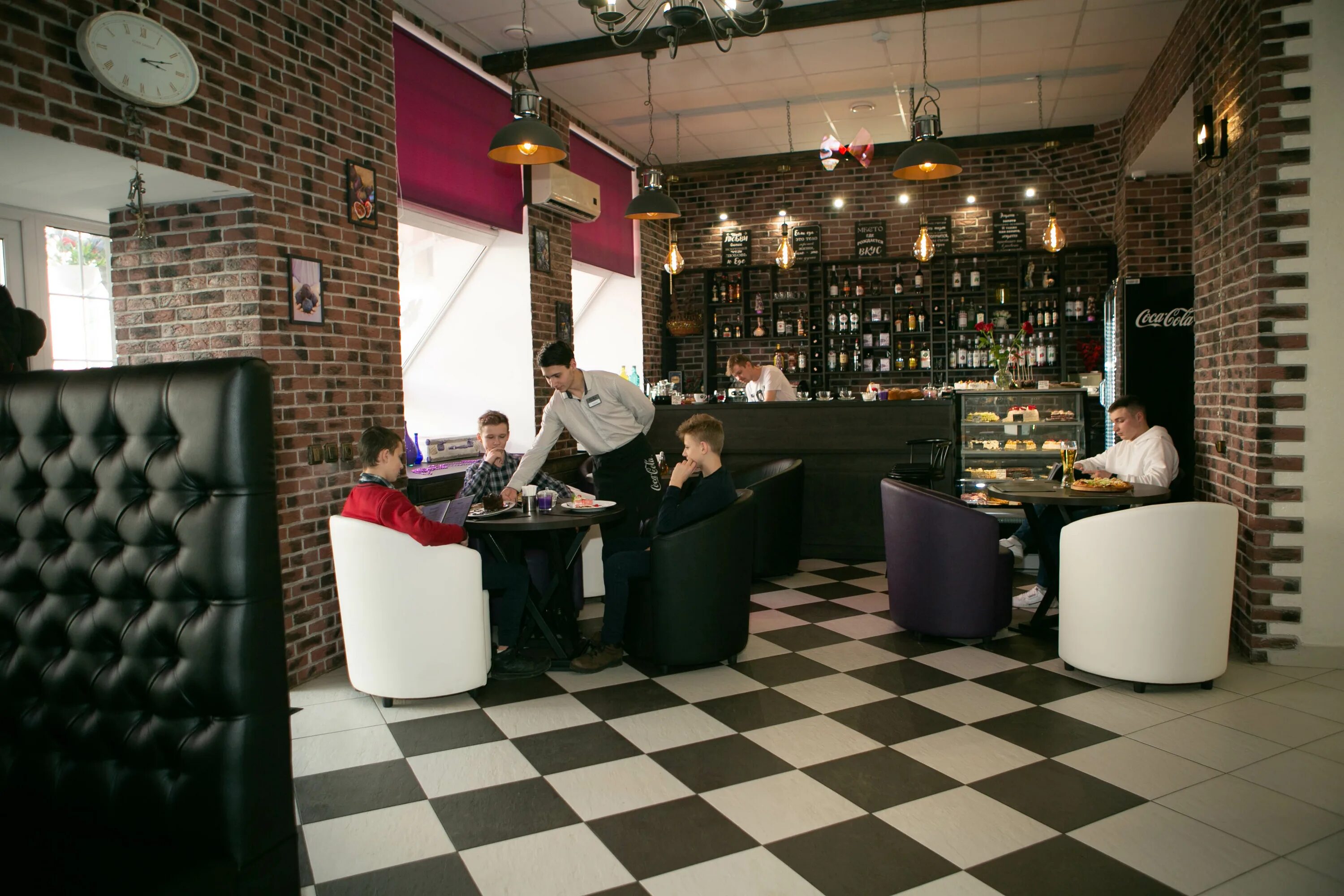 Кафе орша фото Permanently closed: Te Amo, cafe, Viciebskaja voblasć, Orsha, Kamsamoĺskaja vuli