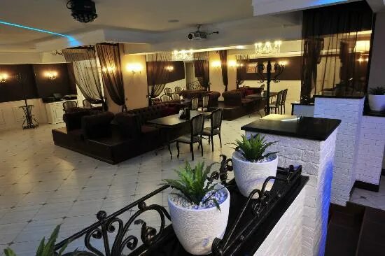 Кафе сызрани фото Общий зал и танцпол - Picture of Restaurant Traktir, Syzran - Tripadvisor