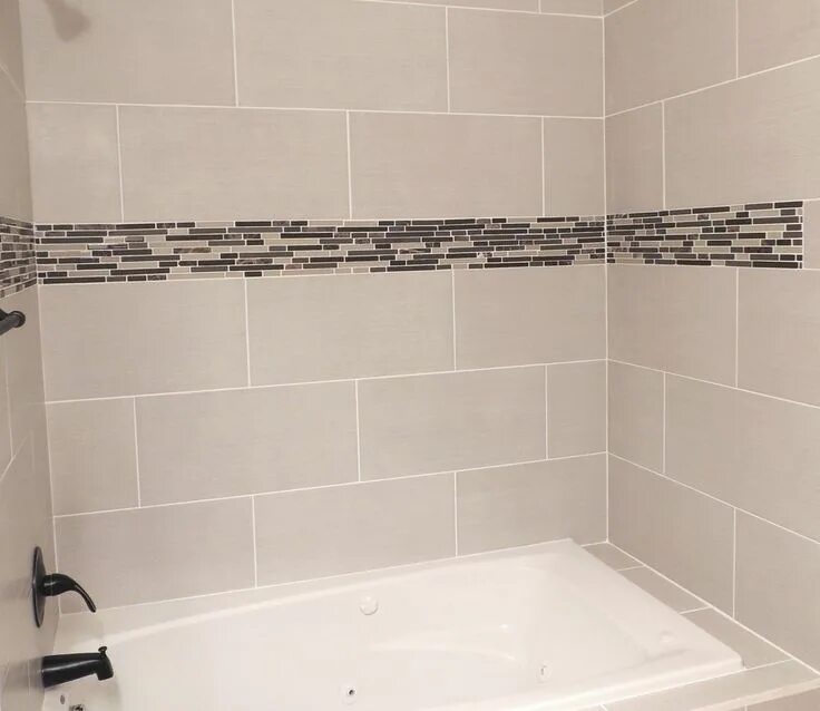 Кафель на стену фото 12x24 shower wall tile - Google Search Bathroom wall tile design, Bold bathroom 