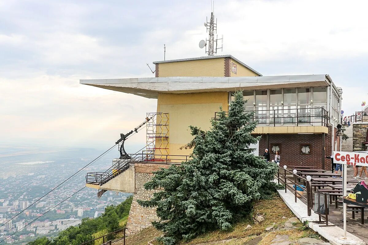 Канатка бул гагарина 1а пятигорск фото Файл:Pyatigorsk Cableway 06.jpg - Википедия