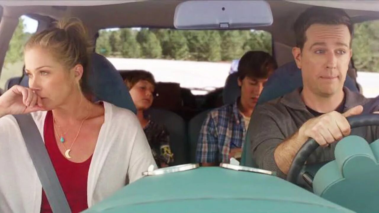 Каникулы фильм актеры и роли фото Vacation -- Exclusive Intro Official Trailer #3 2015 -- Regal Cinemas HD - YouTu