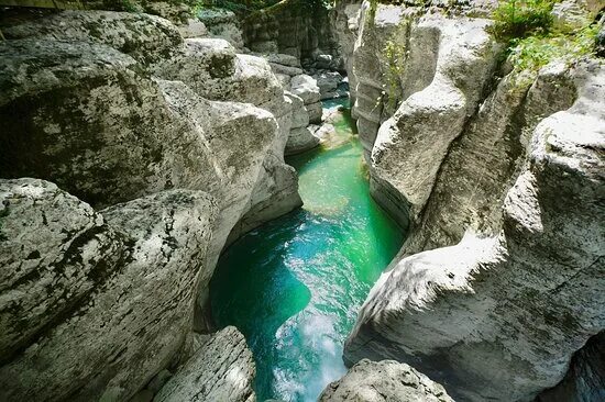 Каньон белые скалы фото Каньон Белые скалы после полудня - Picture of Belyye Skaly Canyon, Krasnaya Voly