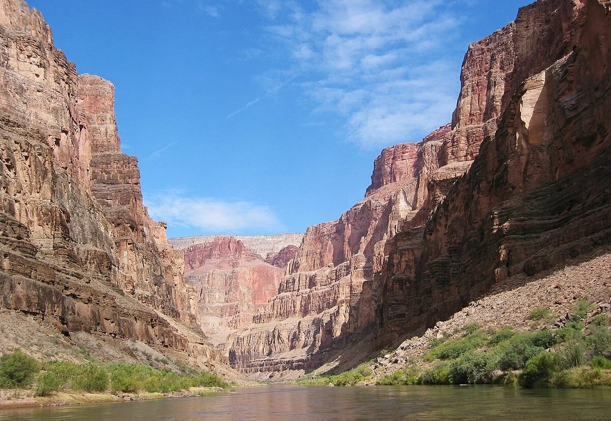 Каньон восточно промышленный район 5а фото Файл:Canyon midday.jpg - Википедия