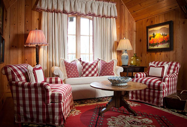 Кантри стиль в интерьере дачи Francie Hargrove sitting area with red buffalo checks French country living room