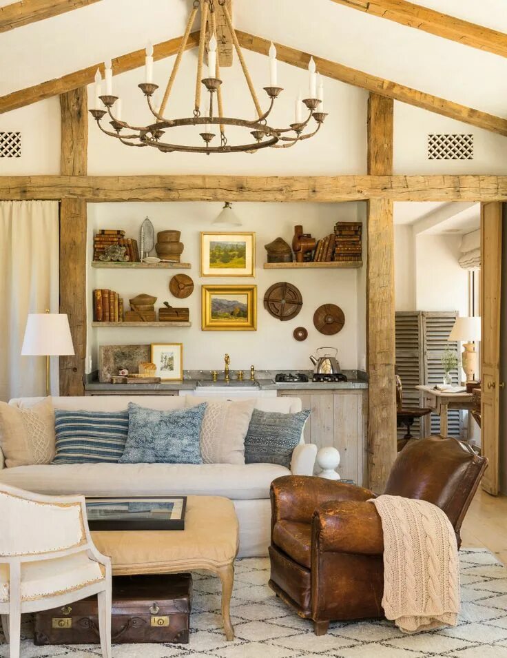 Кантри в интерьере квартиры French Farmhouse Inspiration: Patina Farm Rustic living room design, Farm house 