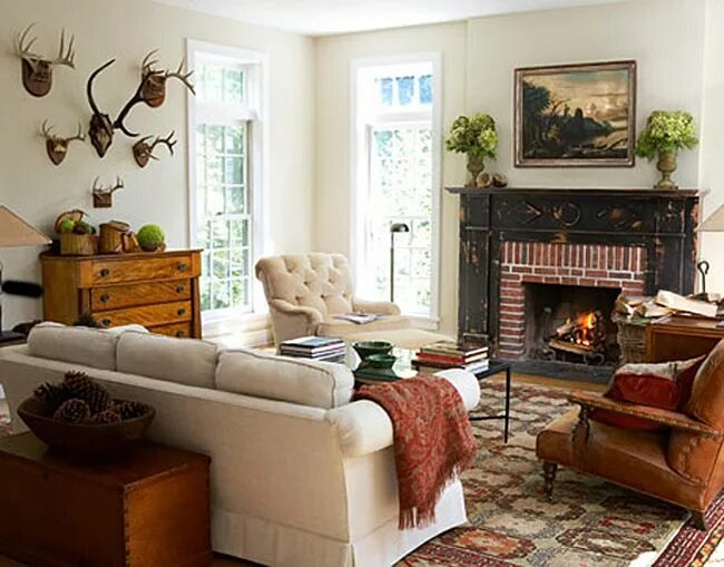 Кантри в интерьере квартиры гостиная Decorating with Deer Heads and Antlers, Real and Whimsical Country living room, 