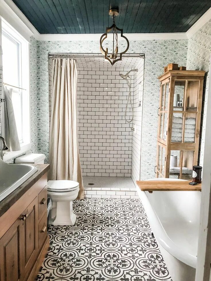 Кантри в интерьере ванны Fox Country Farmhouse - White's Room and Board. the dreamiest bathroom! #country
