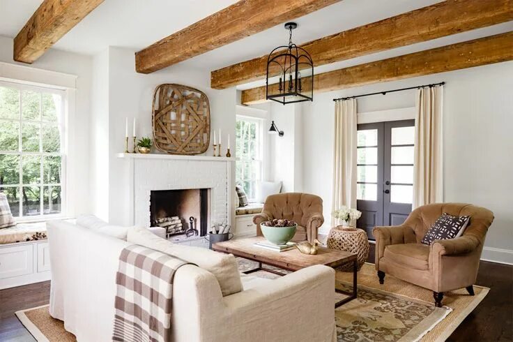 Кантри в современном интерьере A Rustic Tennessee Home That Does White Right Country living room, Southern livi