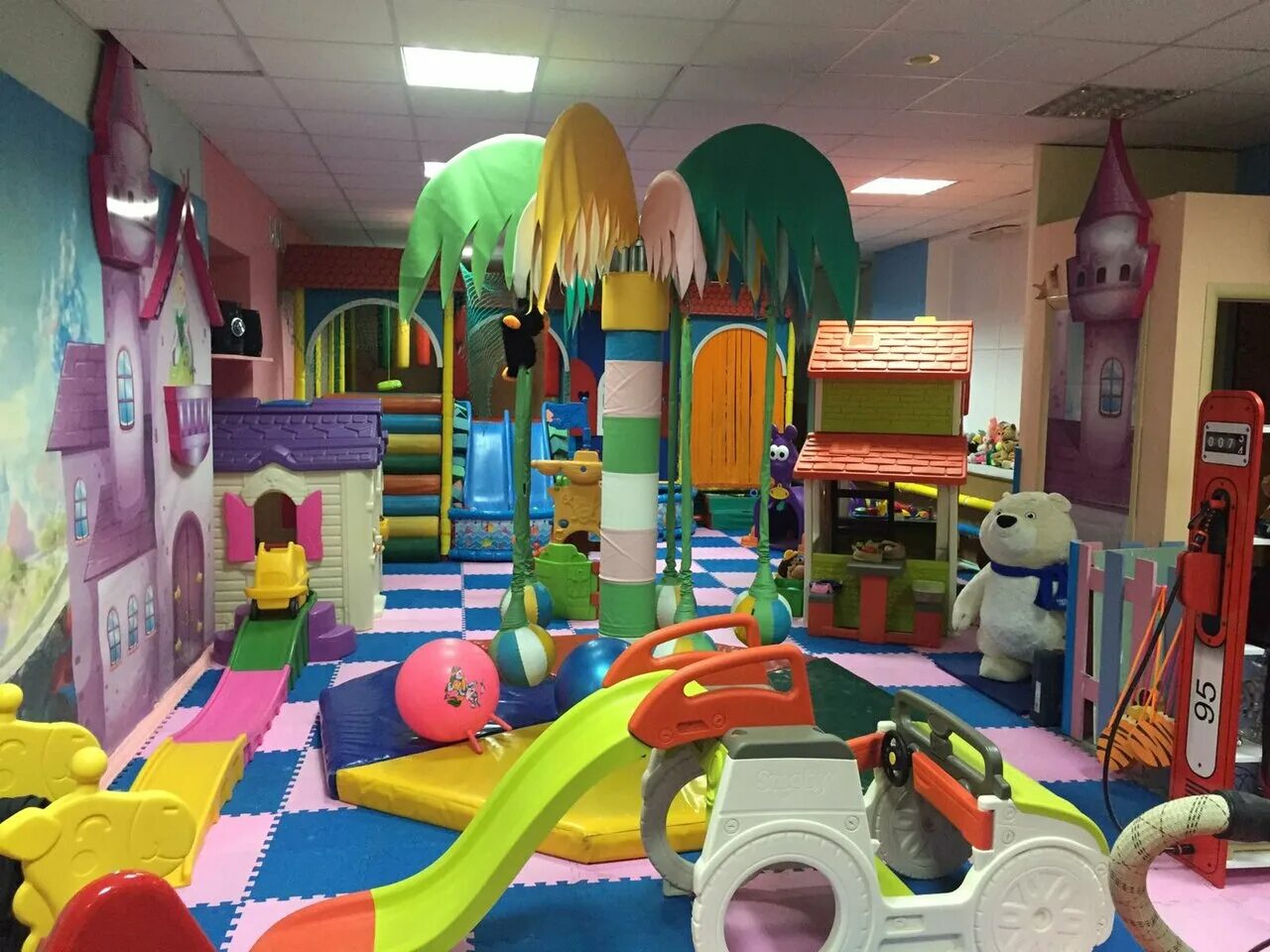 Кап ляп ул мира 53ж фото Photo: Igrovoy tsentr Kap-Lyap, children's playroom, Russia, Volzhsky, ulitsa Mi