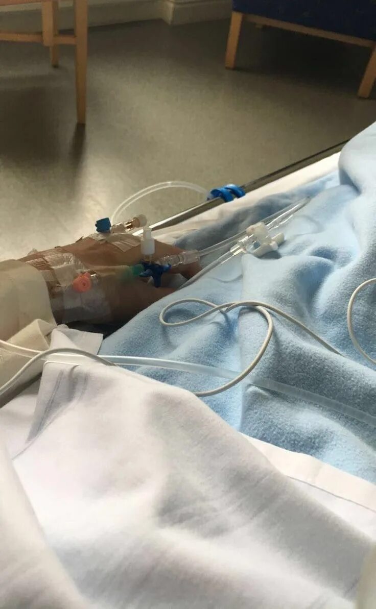 Капельница ночью фото больницы Pin de Estefania Rauced en real Fotos hospital, Foto instagram y Fotos de hospit