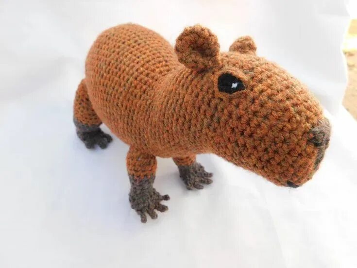 Капибара фото игрушка вязаная Crochet a Cute Capi The Capybara - KnitHacker Crochet patterns, Baby yarn, Capyb