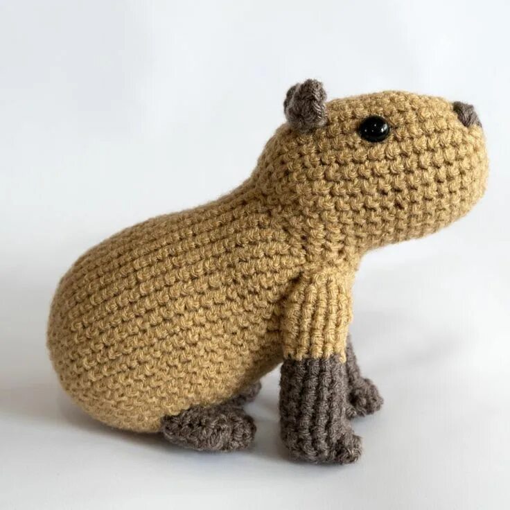 Капибару связать крючком схема и описание большую Amigurumi Capybara Crochet pattern by Mevlinn Gusick