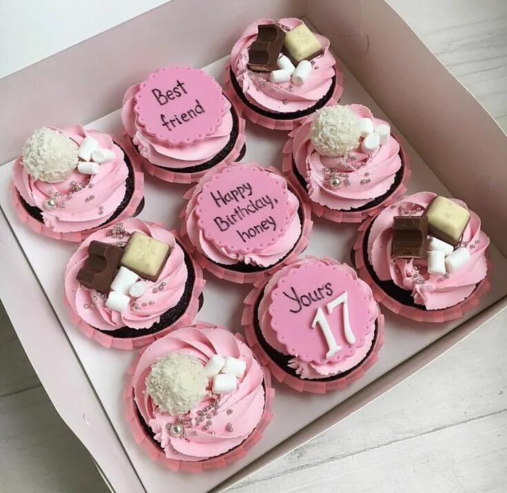 Капкейки фото на день рождения Капкейки для девушки Birthday baking, Easy cake decorating, Cupcake cake designs