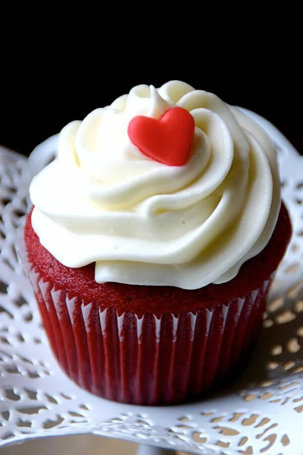 Капкейки красный бархат фото Red Velvet Cupcakes Baking sweets, Cupcake cakes, Yummy cupcakes