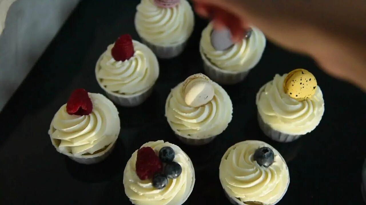 Капкейки на сковороде рецепт с фото БАНАНОВЫЕ КАПКЕЙКИ по рецепту Iren Cake - YouTube
