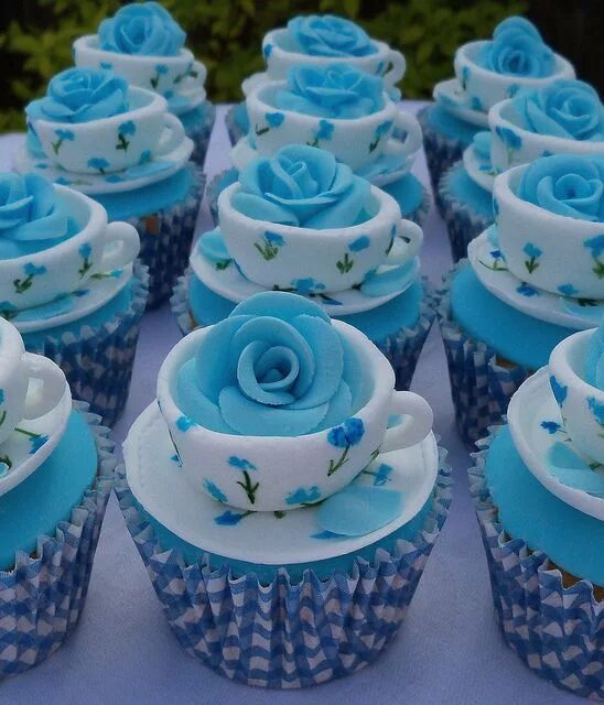 Капкейки с синим кремом фото Pin on Beauitful Cupcake Love