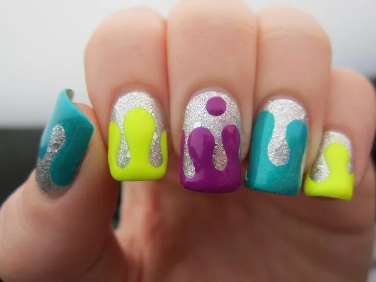Капли маникюр дизайн Dripping Paint Nails Purple acrylic nails, Nails design with rhinestones, Acryli