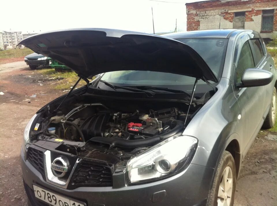 Капот ниссан кашкай фото Упоры капота - Nissan Qashqai (1G), 1,6 л, 2012 года стайлинг DRIVE2