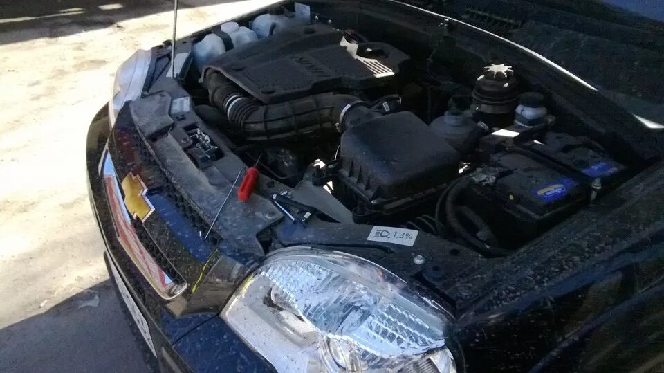 Капот нива шевроле изнутри фото Замок капота и Шнива - Chevrolet Niva, 1.7 л., 2014 года на DRIVE2