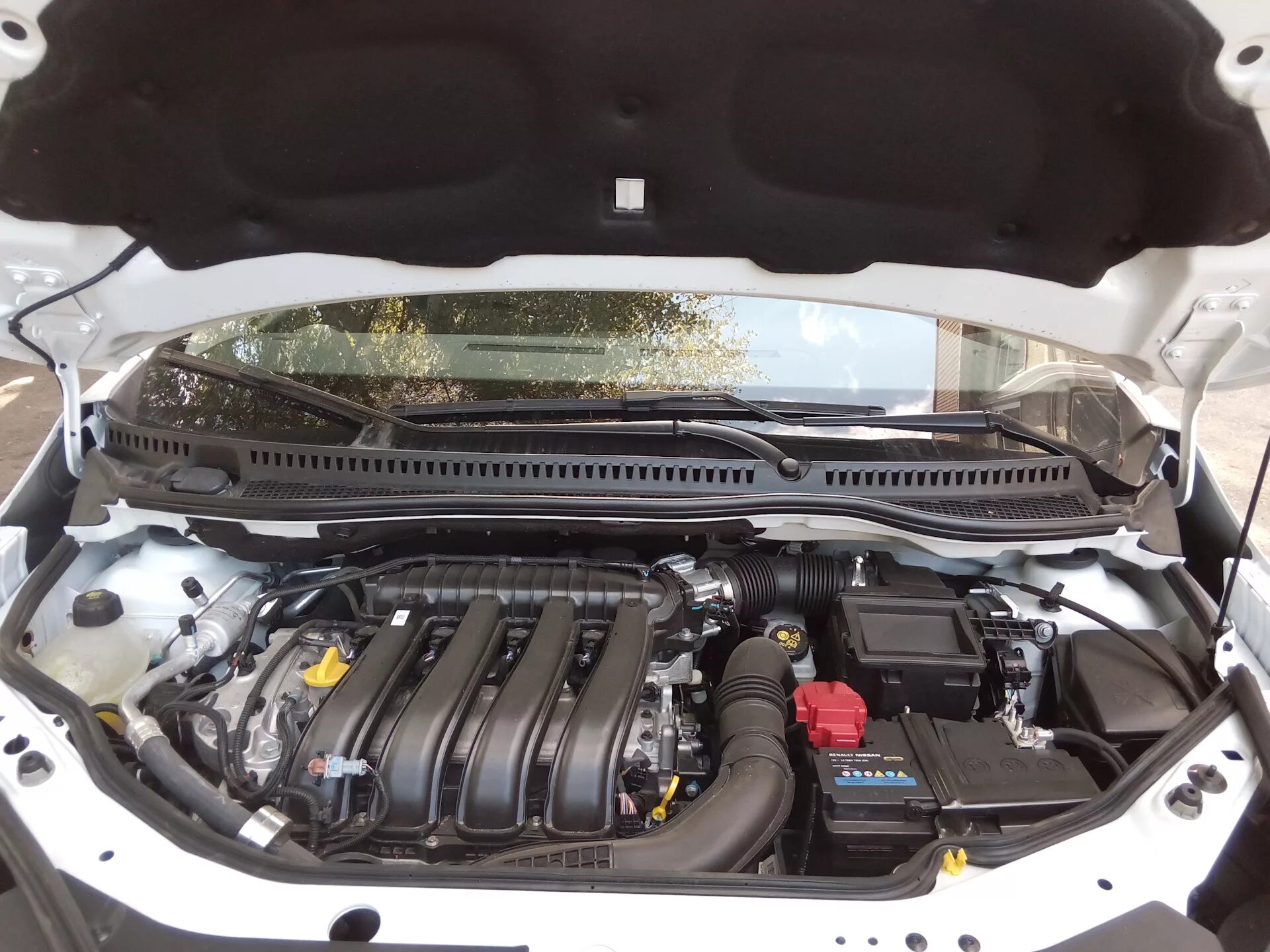 Капот рено каптур фото Уплотнитель капота - Renault Kaptur (2016), 2 л, 2017 года аксессуары DRIVE2