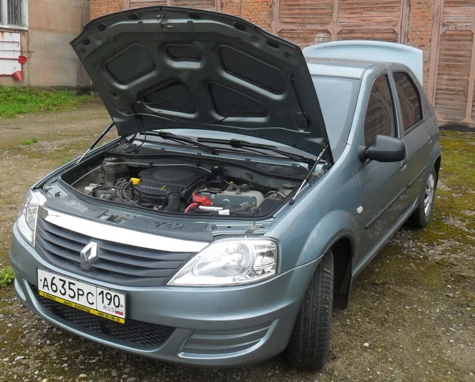 Капот рено логан 2 фото Упоры капота - Renault Logan (1G), 1,4 л, 2011 года запчасти DRIVE2