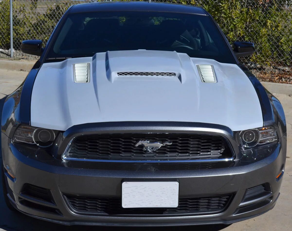 Капот тюнинг фото 2010-2014 GT500 (2013-14 GT/V6) Supercharged style Mongoose Hood - Fiberglass BM