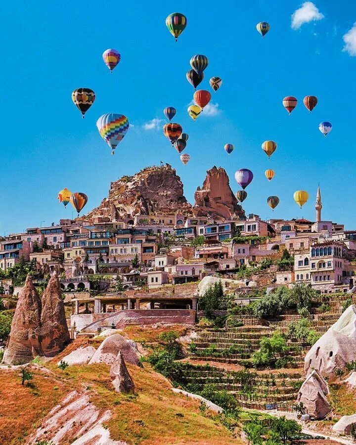 Каппадокия турция фото туристов Take your best friend, whoever they may be, and enjoy the magic of Cappadocia. #