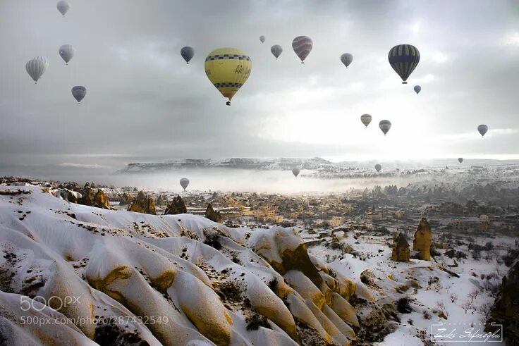 Каппадокия в декабре фото турция цена 2024 Yolu gökyüzü olan masal şehir Göreme Türkiye Turquía