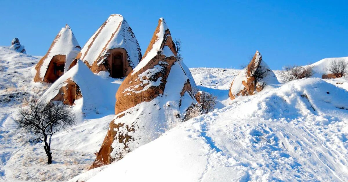 Каппадокия зимой фото Kapadokya'da kar güzelliği