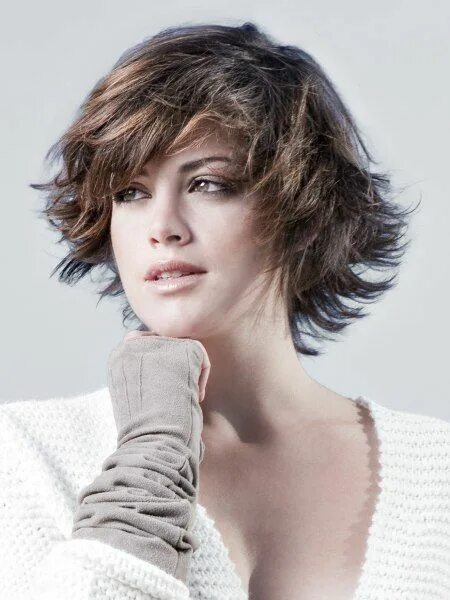 Каприз на короткие волосы фото Trendy Warm Color Hairstyles: Bob, Bangs, and Braids