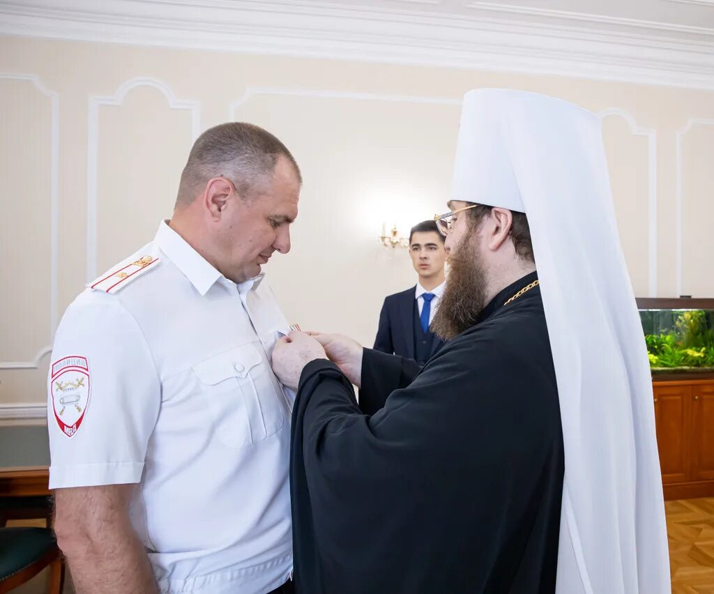 Капцов виталий николаевич гибдд саратов фото Митрополит Игнатий вручил награды сотрудникам ГИБДД