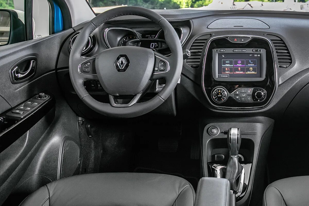Каптур фото салона внутри Все краски разгона. Тест-драйв Renault Kaptur CVT :: Autonews
