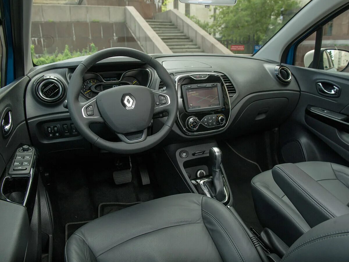 Каптур внутри фото Купить б/у Renault Kaptur I 2.0 AT (143 л.с.) 4WD бензин автомат в Муроме: корич