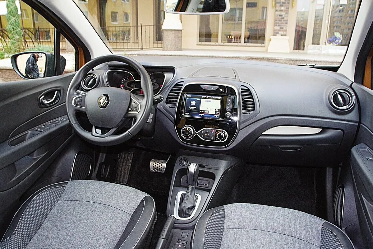 Каптур внутри фото Обновленный Renault Captur АвтоЖизнь Дзен