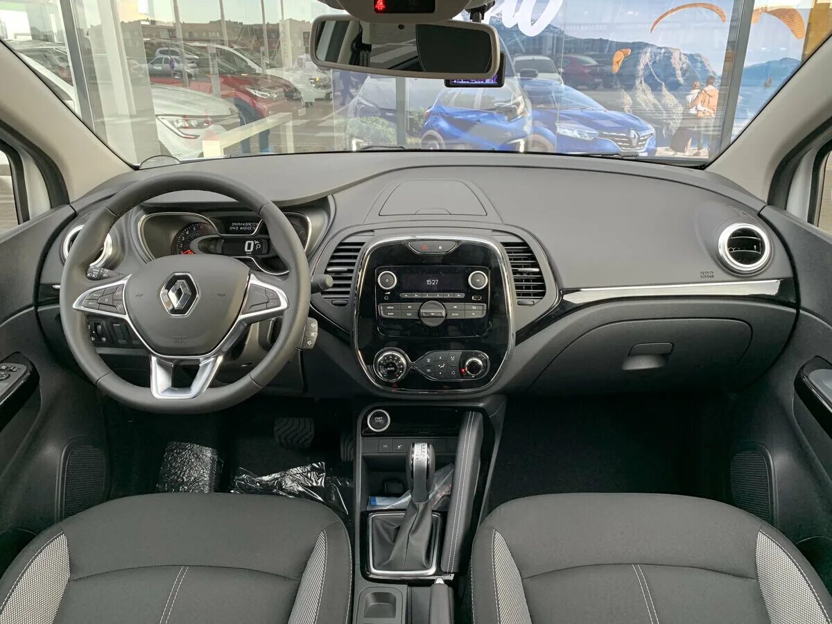 Каптюр 2021 комплектации фото Купить новый Renault Kaptur I Рестайлинг 1.6 CVT (114 л.с.) бензин вариатор в Кр