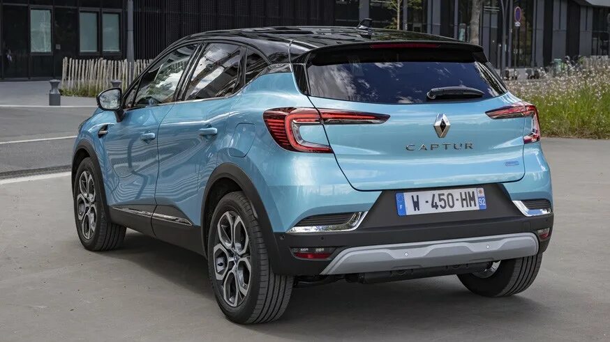 Каптюр 2021 комплектации и цены фото Renault хочет обыграть новый Mitsubishi ASX: первое изображение посвежевшего Кап