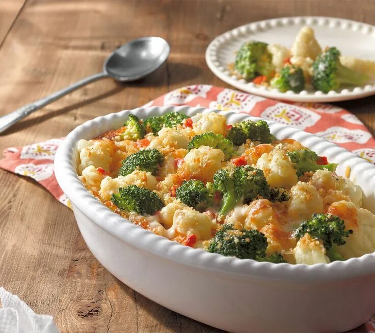 Капуста брокколи фото рецепты Bring Cheesy Broccoli-Cauliflower Casserole to the Holiday Potluck Recipe Caulif