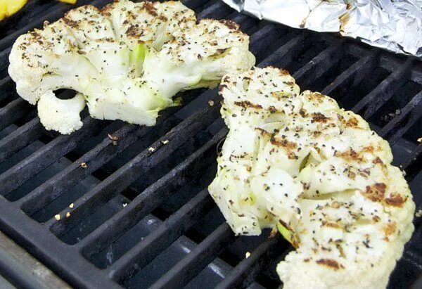 Капуста гриль рецепты с фото Winter-Time Grilling Recipes Clean eating recipes, Cauliflower steaks grilled, G