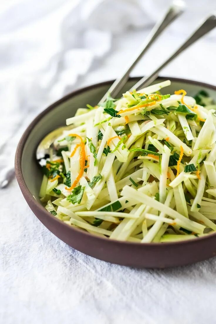 Капуста кольраби рецепты и фото простые Kohlrabi Slaw with Cilantro, Jalapeño and Lime Recipe Kohlrabi recipes, Vegan sa