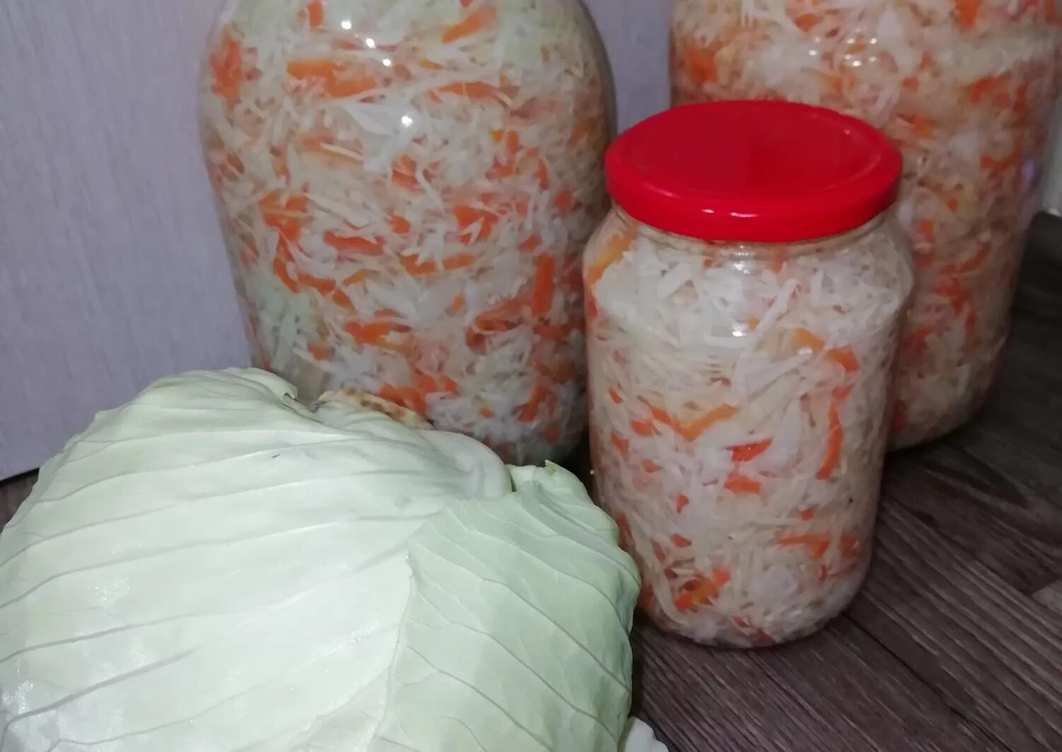 Капуста маринованная в банках фото Рецепт капусты на зиму в банках рассоле с уксусом eCookie.ru