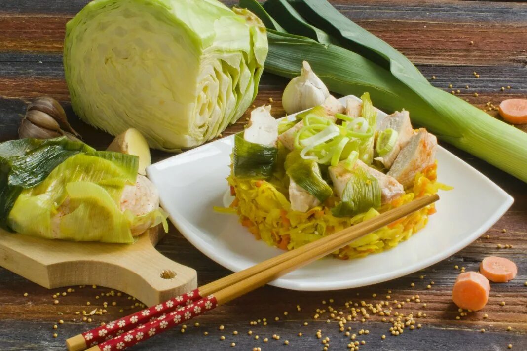 Капуста на гарнир рецепты с фото Куриное филе на пару с гарниром из тушёной капусты. Пошаговый рецепт с фото - Бо