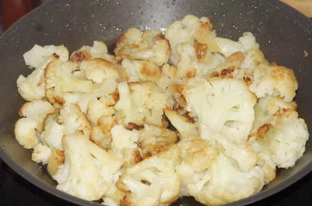 Капуста на сковороде рецепты с фото Как жарить цветную капусту и её питательные свойства