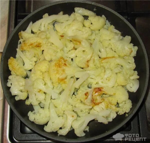 Капуста на сковороде рецепты с фото Рецепт: Жареная цветная капуста С яйцом, сыром и зеленым луком