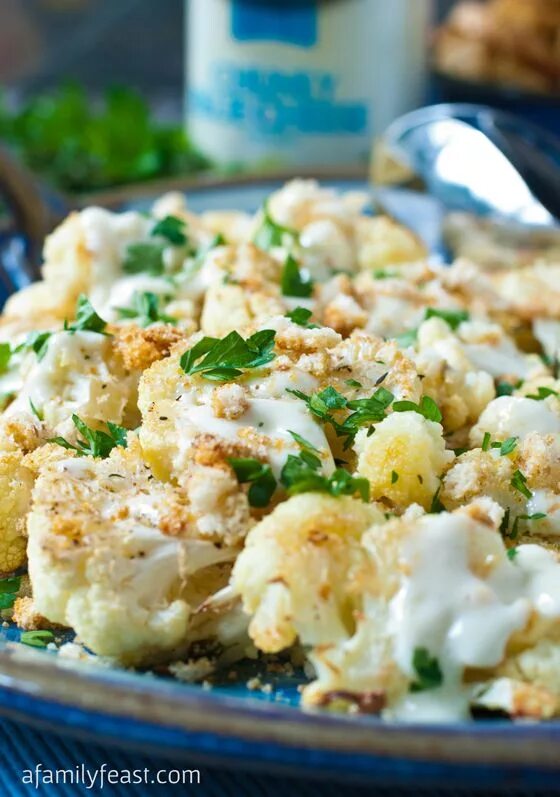 Капуста на ужин рецепты с фото Oven Roasted Cauliflower with Crunchy Topping - A Family Feast Veggie dishes, Ve