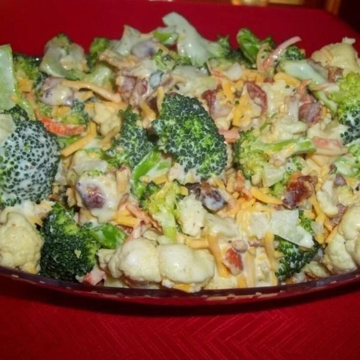 Капуста на ужин рецепты с фото Creamy Broccoli / Cauliflower Salad Broccoli cauliflower salad recipes, Vegetabl