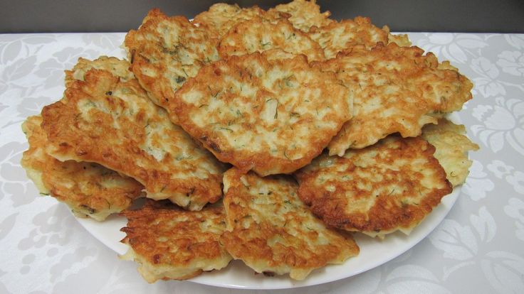 Капуста оладьи рецепты с фото Купустные оладьи на кефире Рецепт Рецепты для завтрака, Идеи для блюд, Кулинария