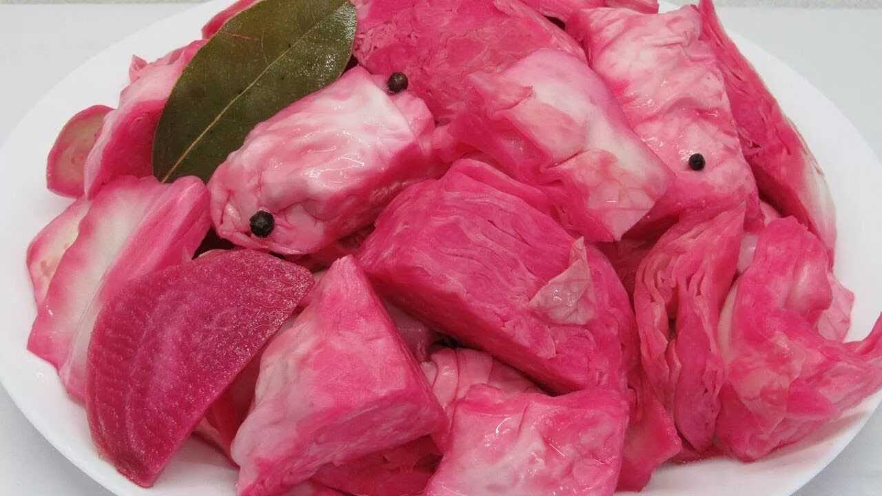 Капуста пелюстка с буряком рецепт с фото ОБАЛДЕННАЯ КАПУСТА С БУРЯКОМ!!! Хрустящая Пелюстка своими руками - YouTube
