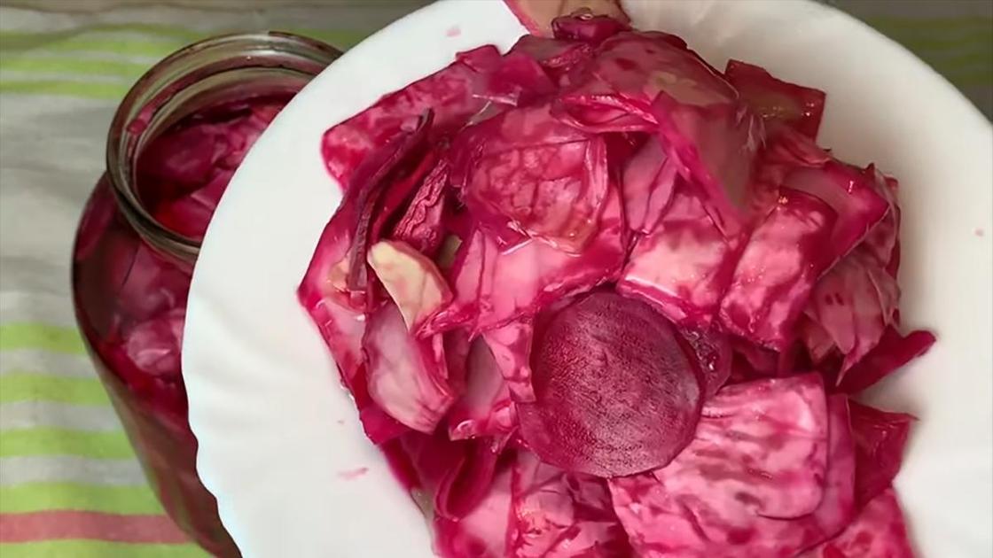 Капуста пелюстка с буряком рецепт с фото Капуста "Пелюстка" со свеклой: рецепт приготовления