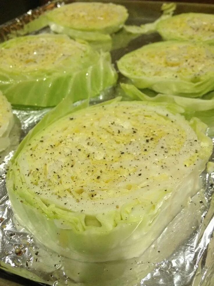 Капуста рецепты приготовления с фото Baked cabbage steaks Baked cabbage steaks, Roasted cabbage steaks, Veggie dishes